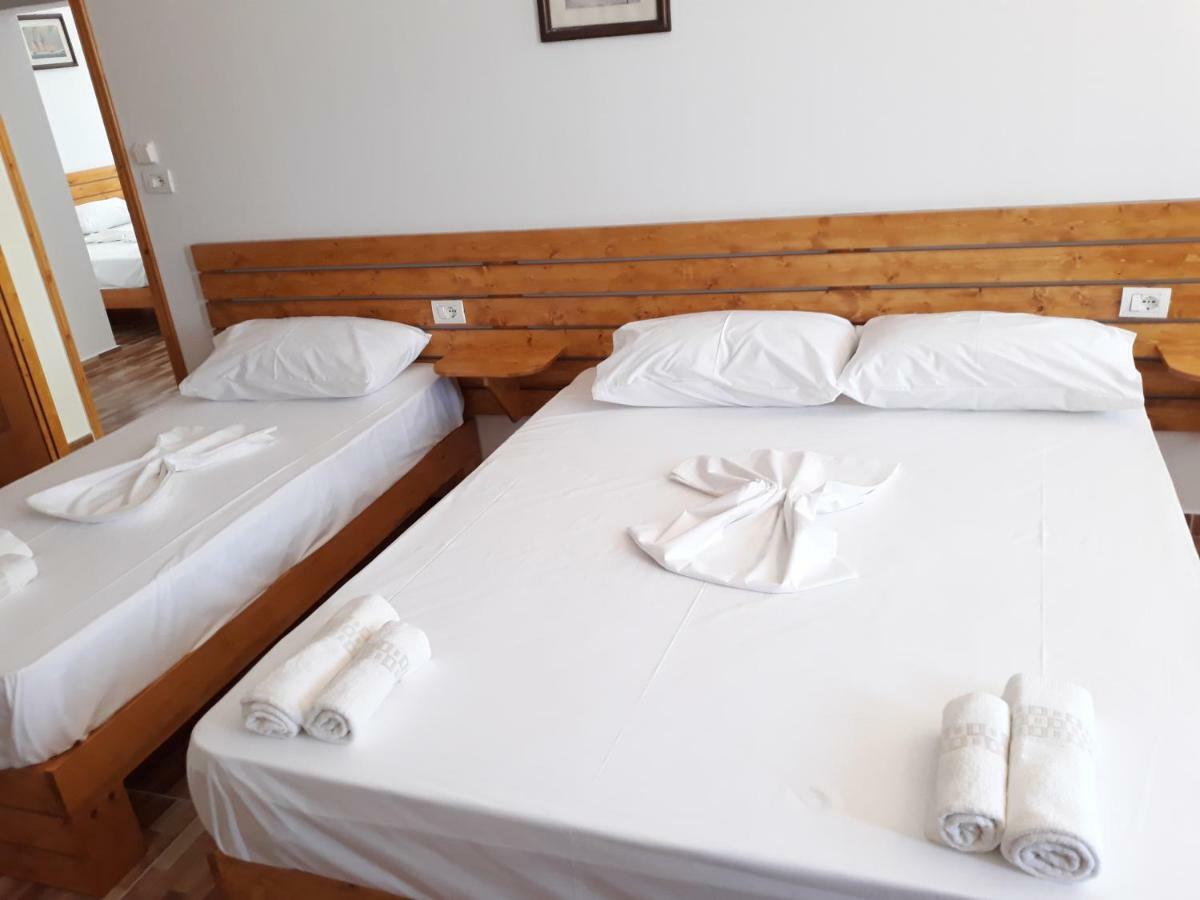 Beleris Rooms ฮีมาเรอ ภายนอก รูปภาพ