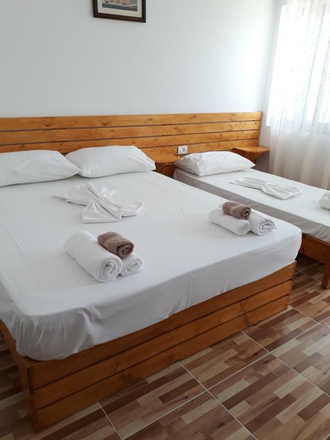 Beleris Rooms ฮีมาเรอ ภายนอก รูปภาพ